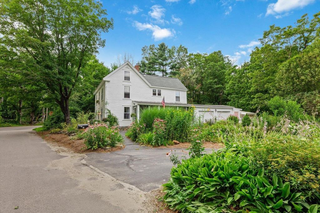 Photo of 3 Old County Road South Rd, Francestown, NH 03043 (MLS # 5054638)