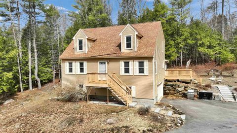Photo of 14 Greenwood Road, Weare, NH 03281 (MLS # 5081768)