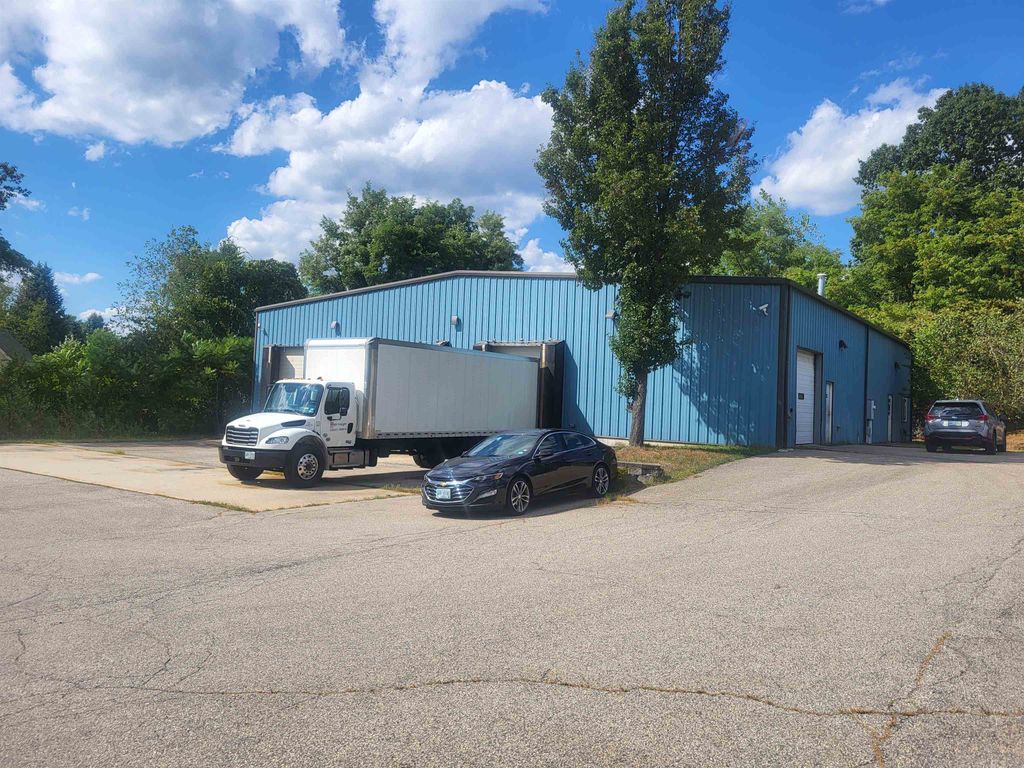 Photo of 2 Infinity Drive, Raymond, NH 03077 (MLS # 5062660)