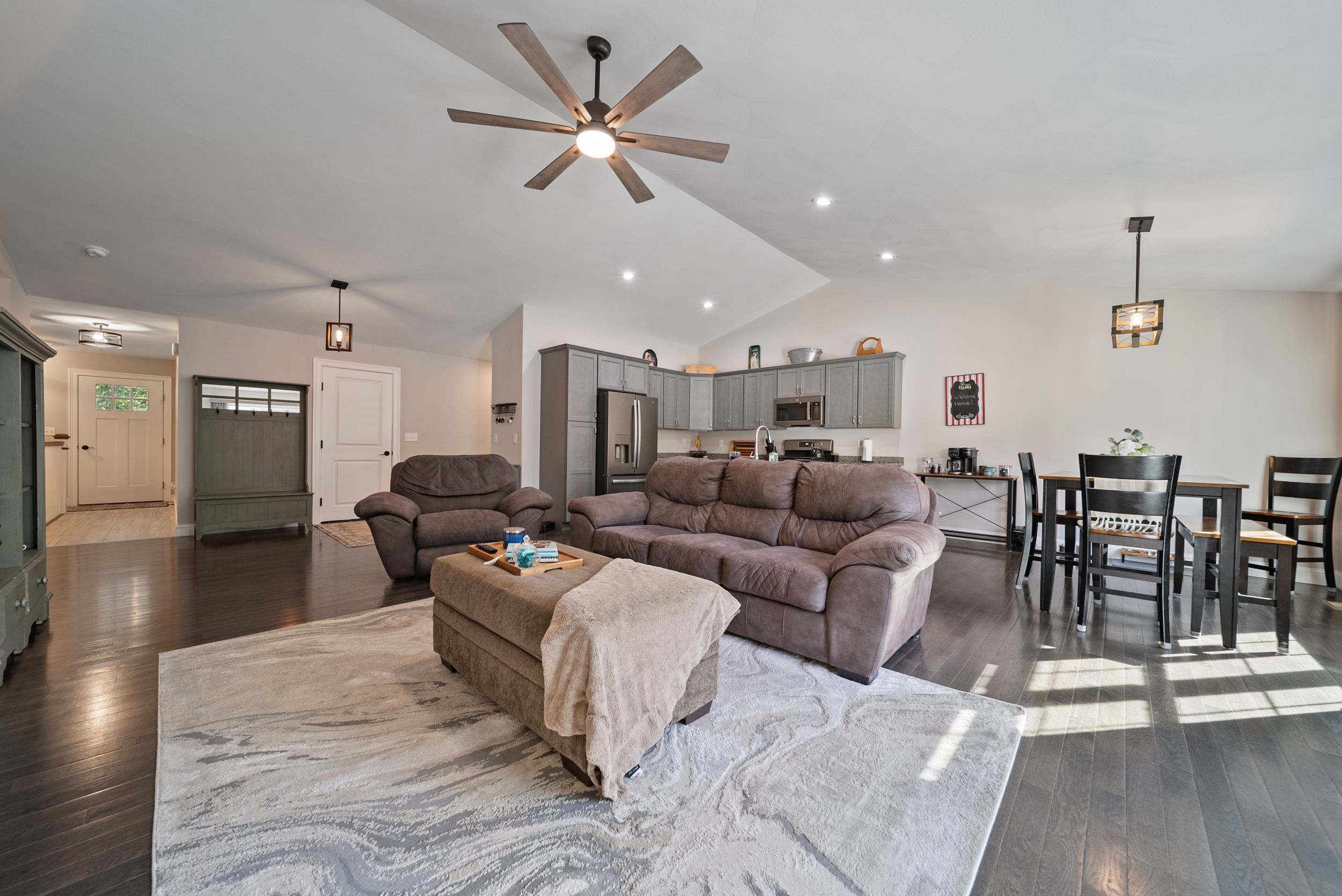 31 Brackett Lane B