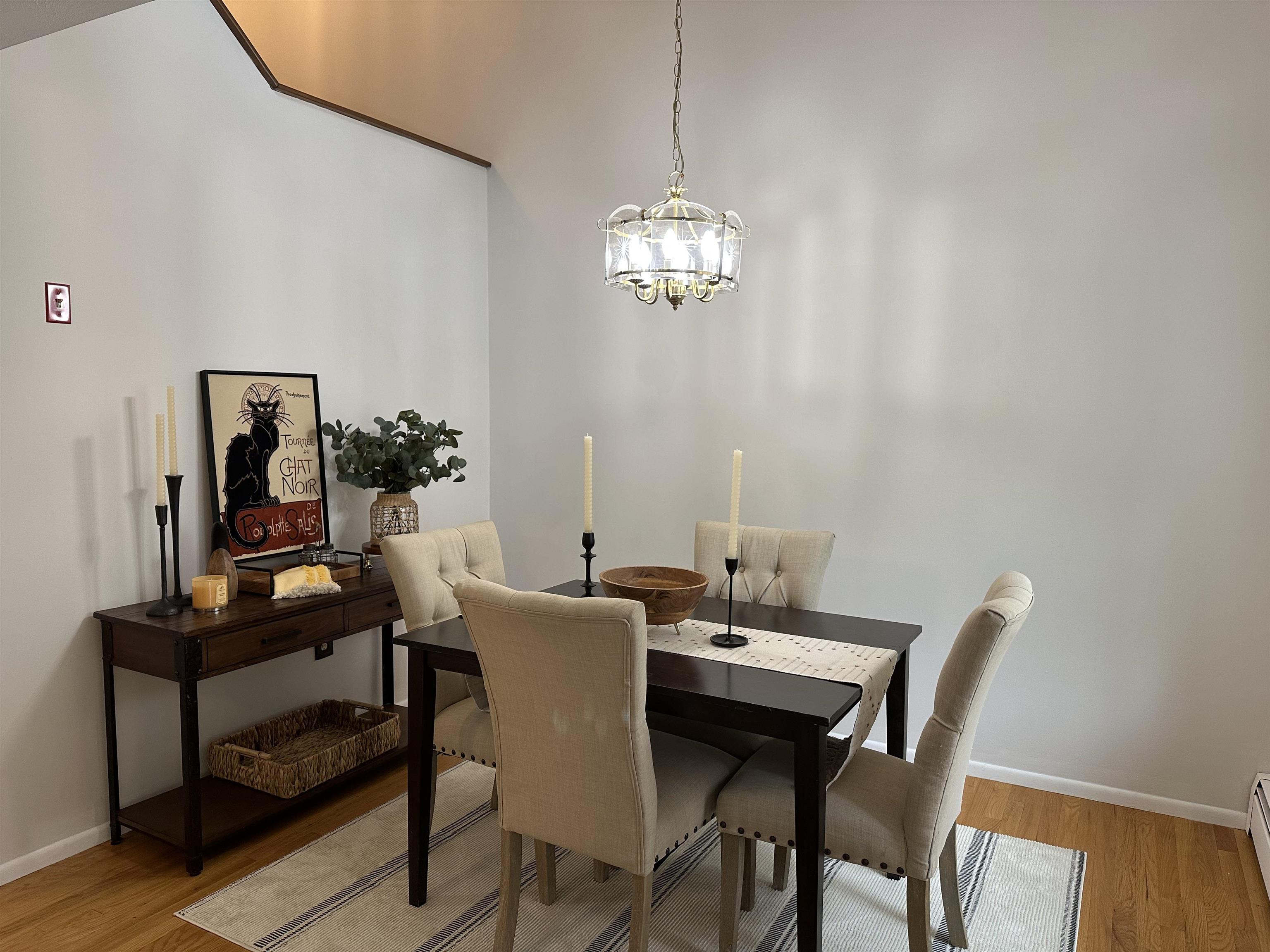 11 Pimlico Court