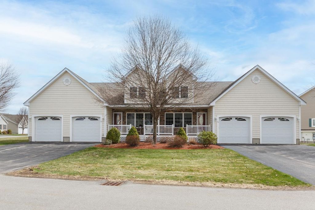 Photo of 2 Taunton Lane, Hudson, NH 03051 (MLS # 5082781)