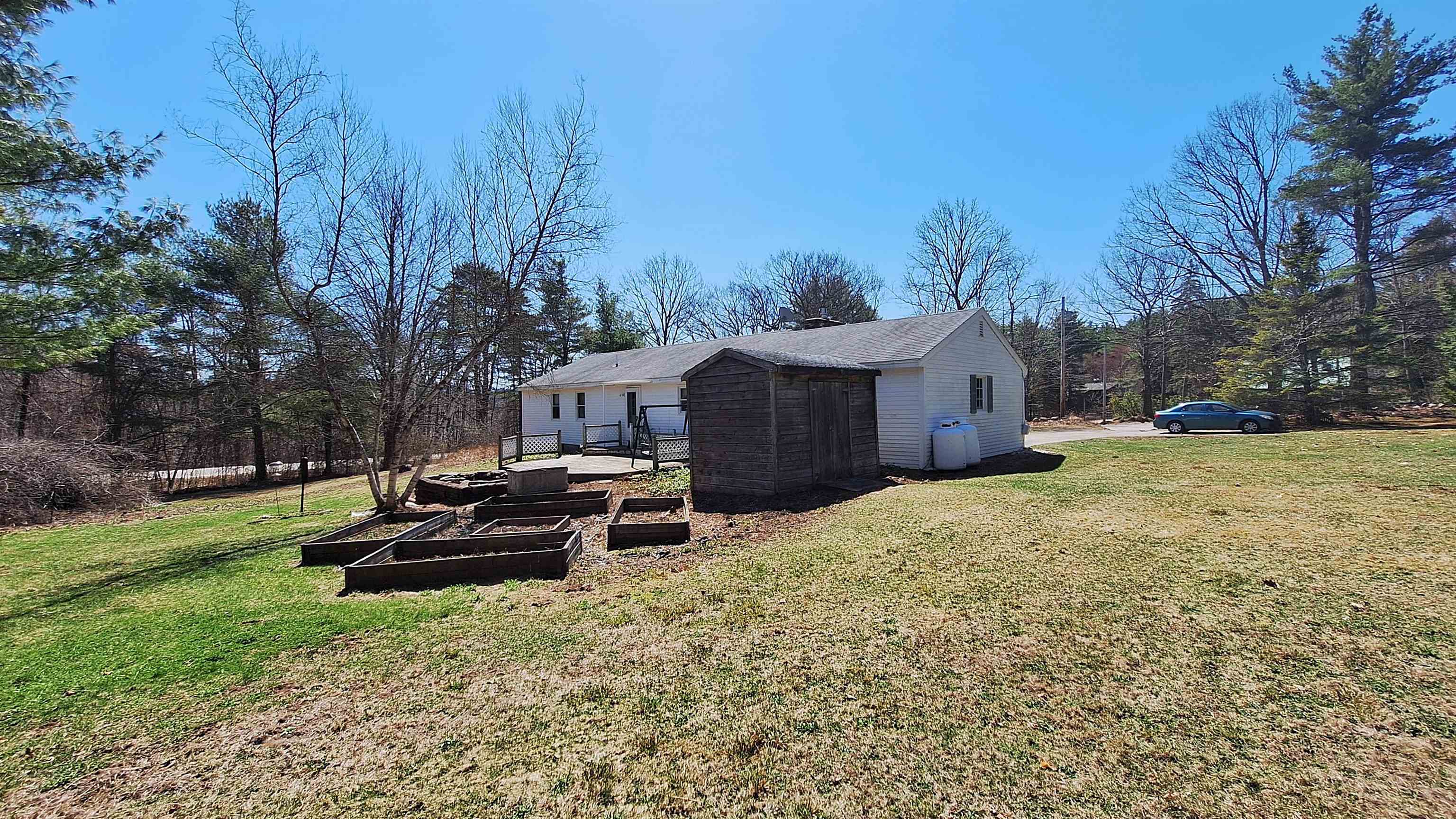 38 Pleasant Valley Road