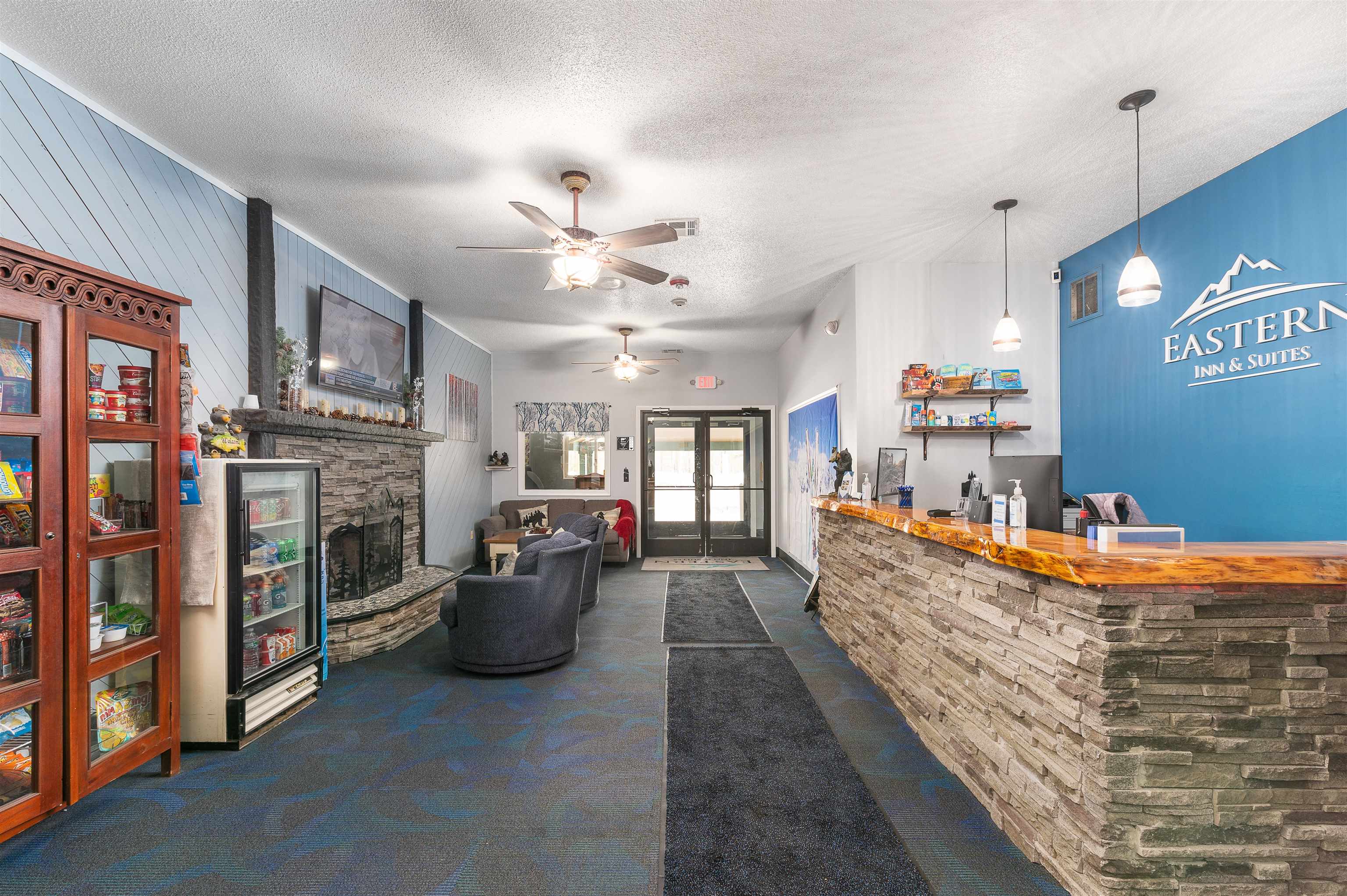 2955 White Mountain Highway 123 (E20)