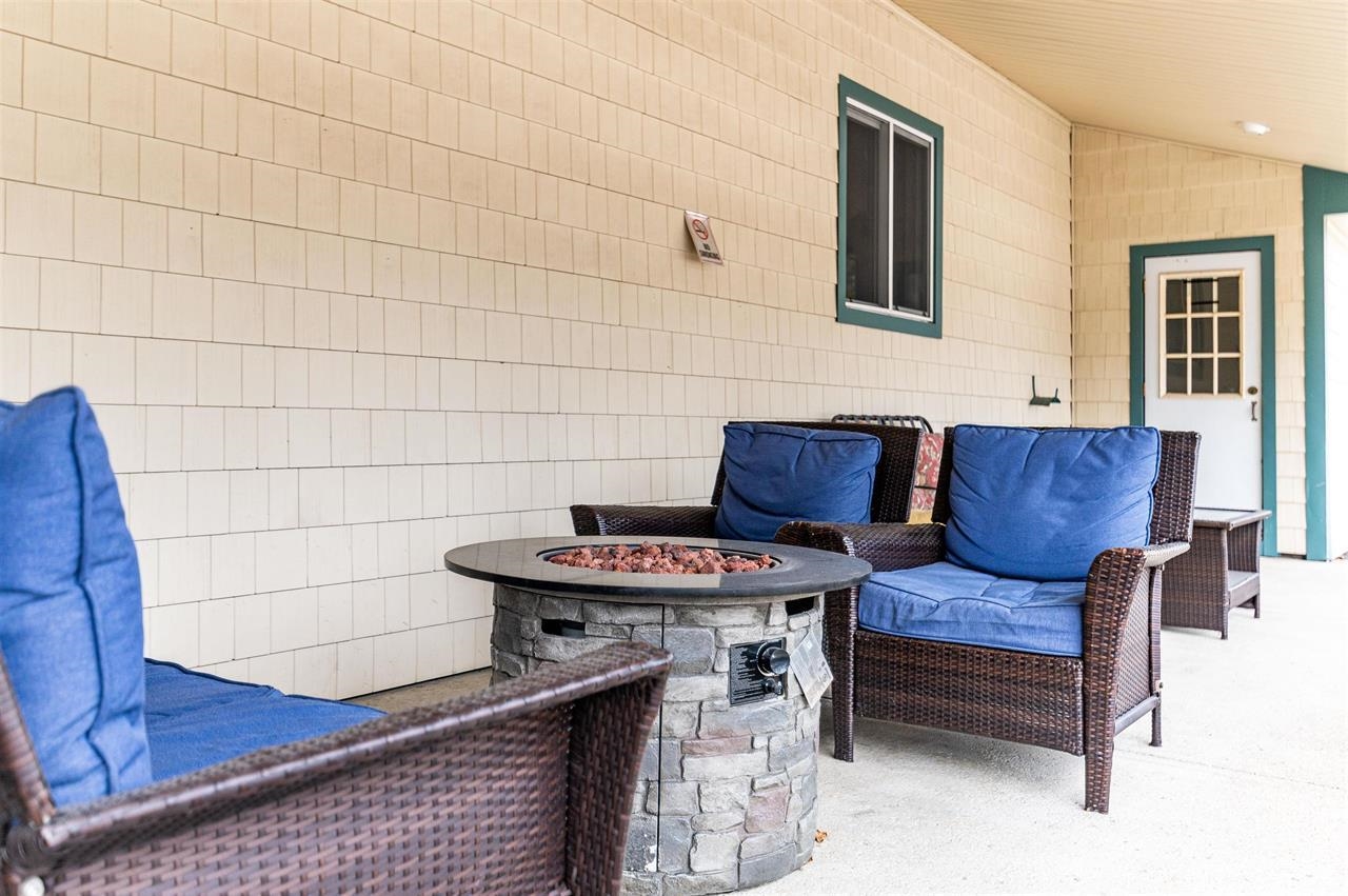 2955 White Mountain Highway 123 (E20)