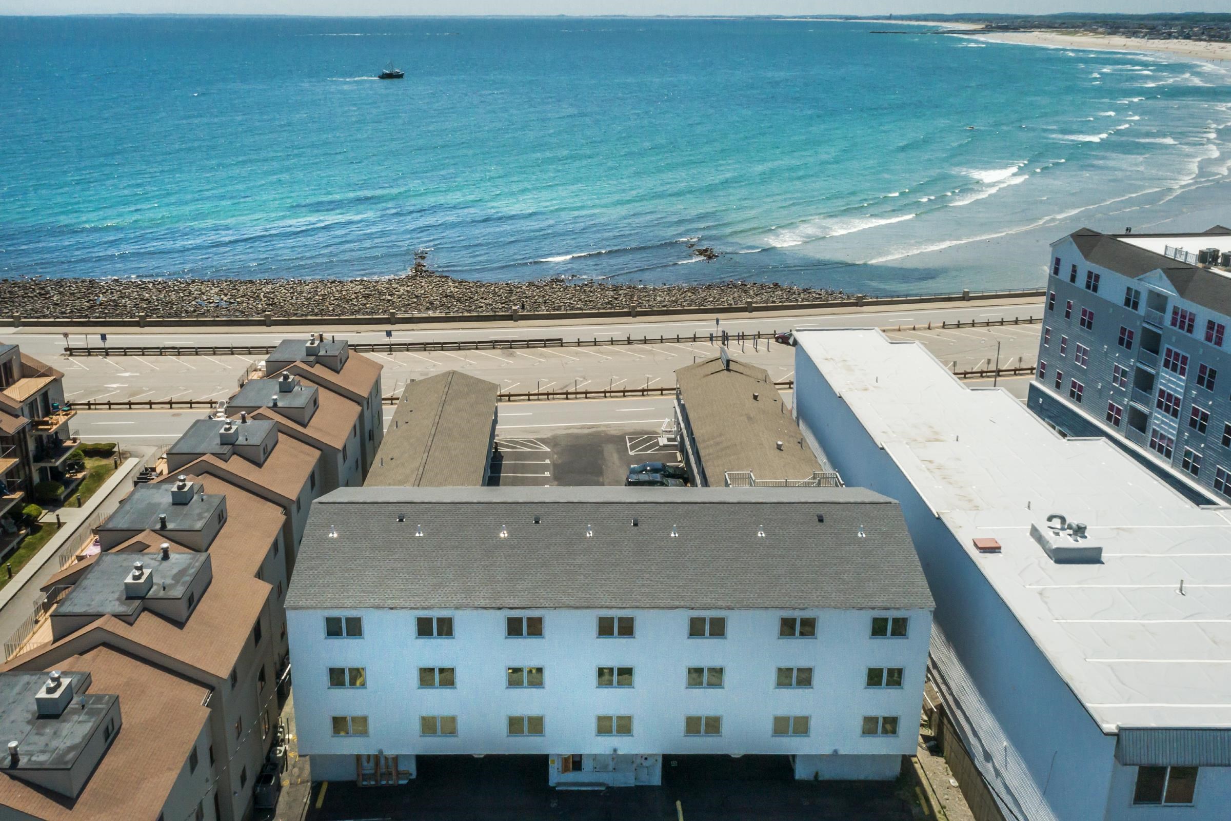 449 Ocean Boulevard 307