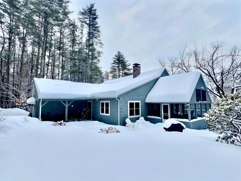 Photo of 14 Fox Run Road, Wilmot, NH 03287 (MLS # 5073073)