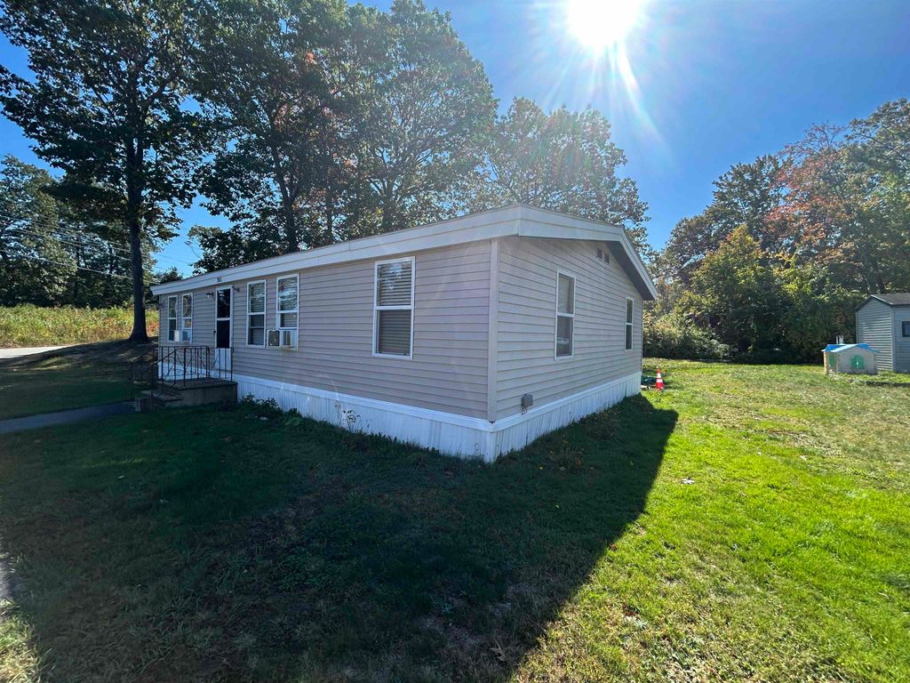 Photo of 301 Sherwood Glen, Somersworth, NH 03878 (MLS # 5064531)