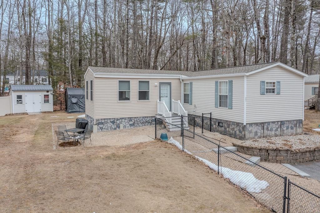 Photo of 37 Cardinal Way, Barrington, NH 03825 (MLS # 5081777)
