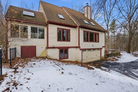 Photo of 39 Coach Lane, Hampton Falls, NH 03844 (MLS # 5073809)