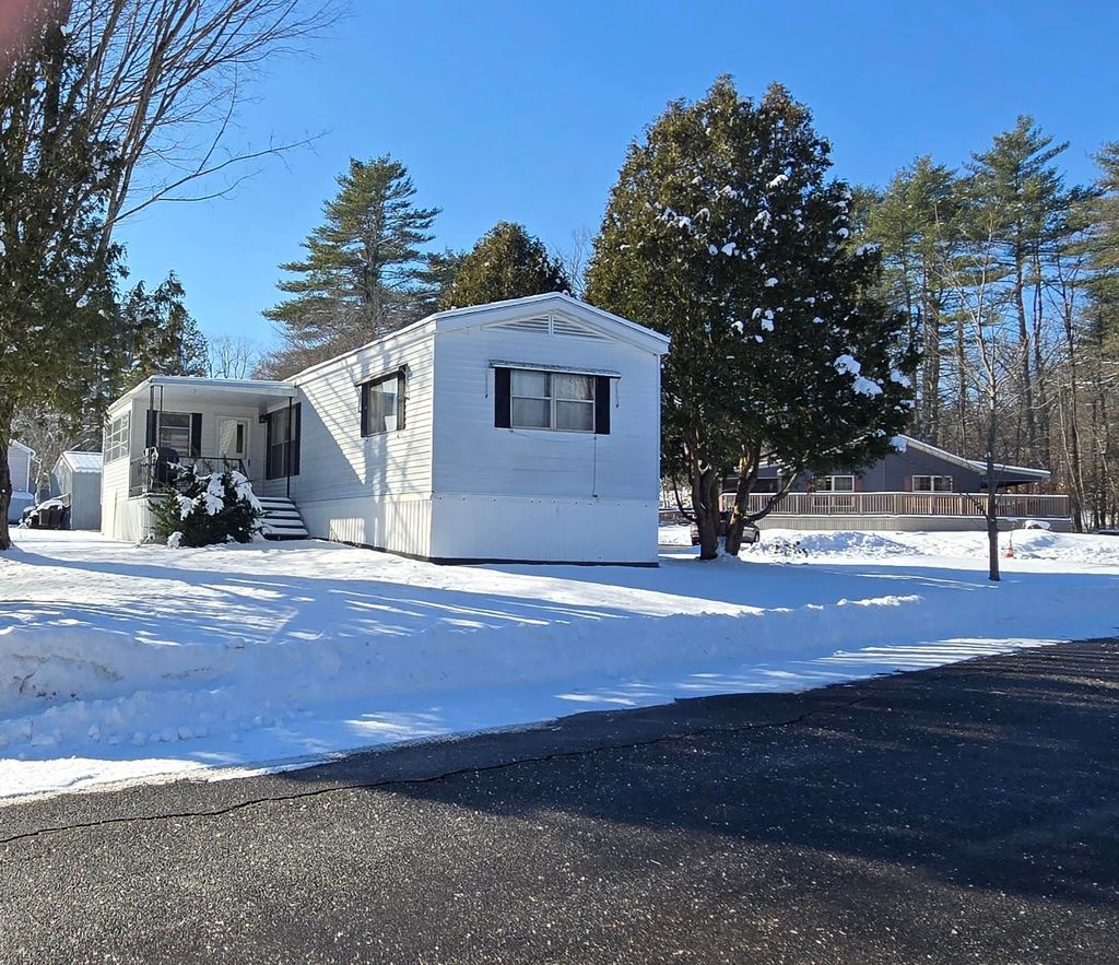 Photo of 2 Archer Circle, Epsom, NH 03234 (MLS # 5075184)