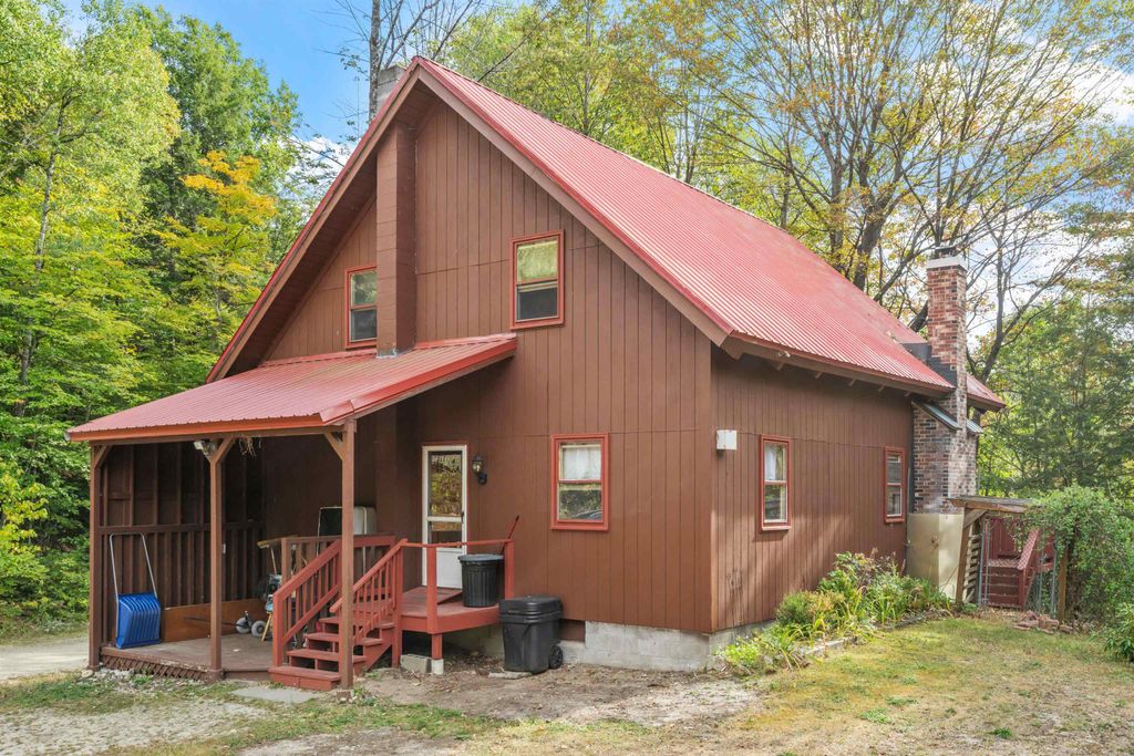 Photo of 309 Waukeena Lake Road, Danbury, NH 03230 (MLS # 5063002)