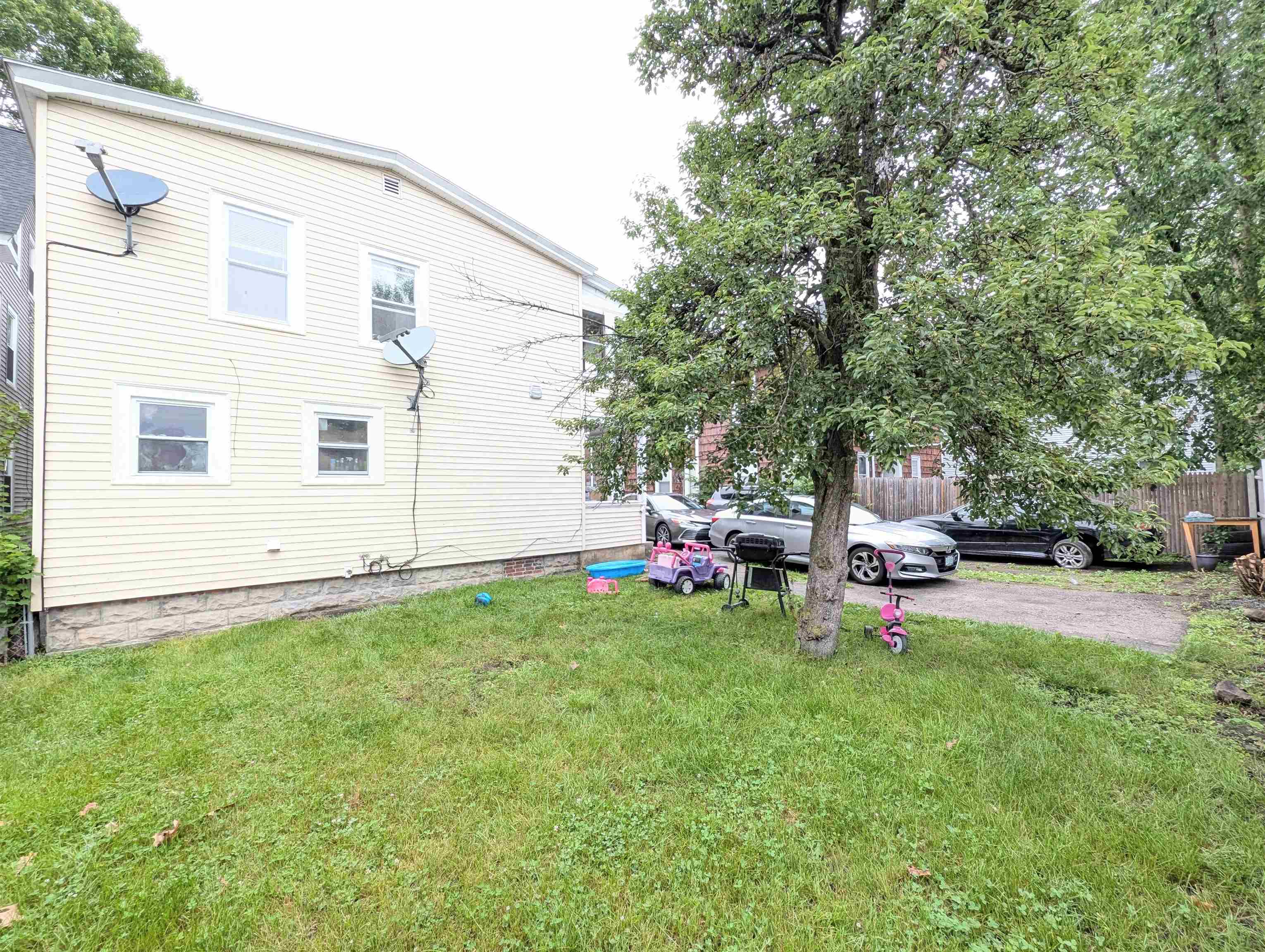 24 - 24.5 Cedar Street