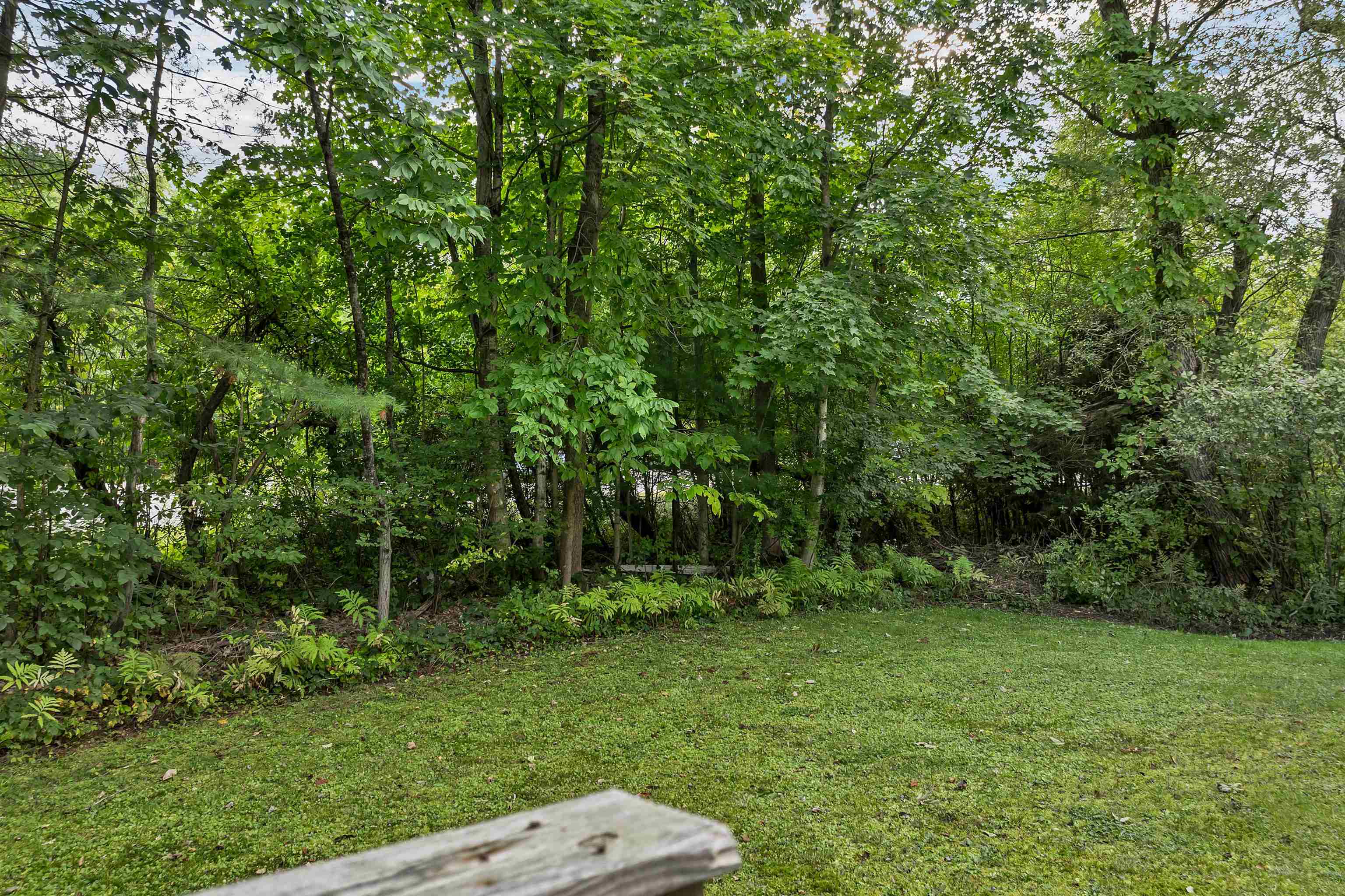 Henniker, New Hampshire 03042, United States, 4 Bedrooms Bedrooms, ,2 BathroomsBathrooms,Residential,Pending,211536