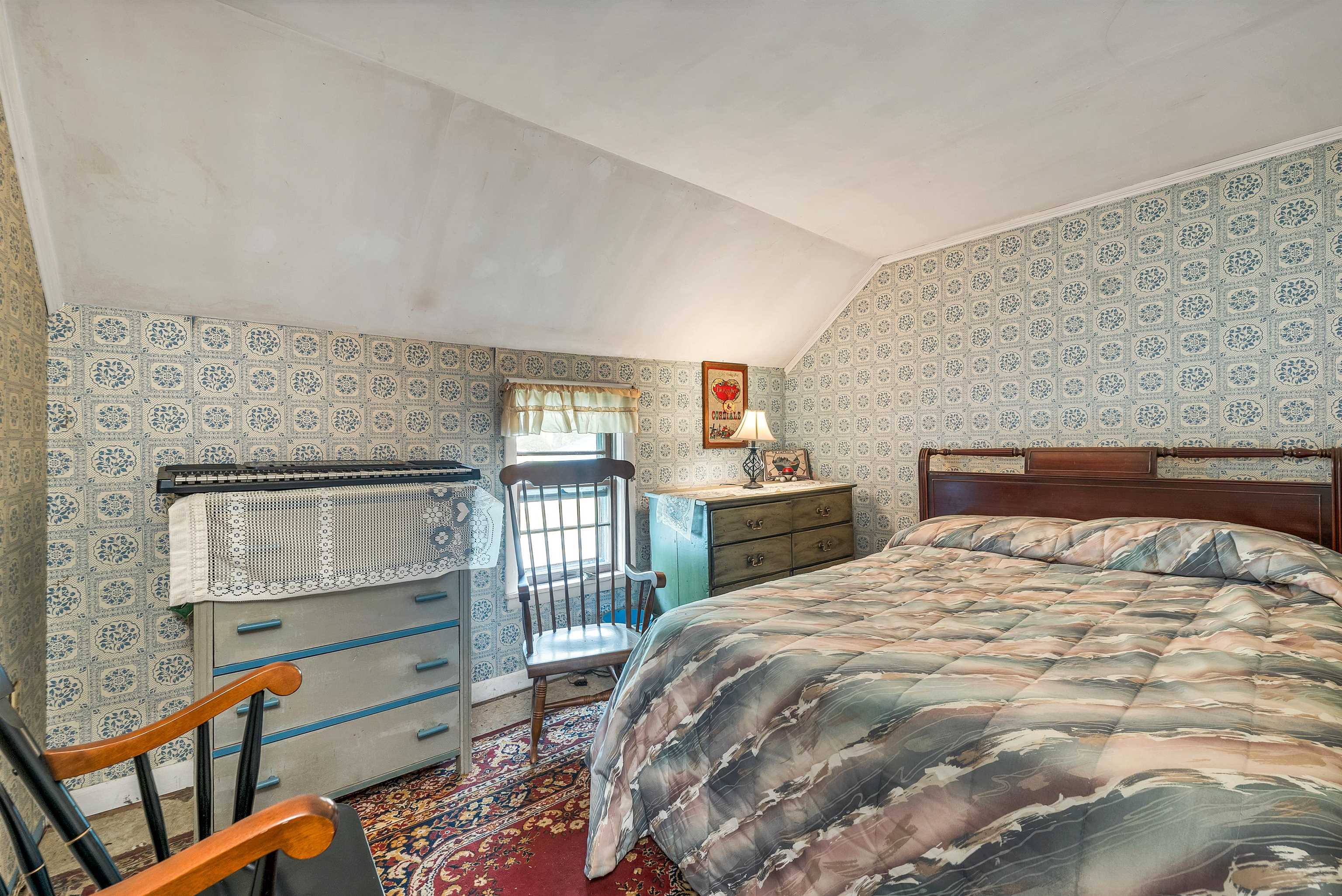 Henniker, New Hampshire 03042, United States, 4 Bedrooms Bedrooms, ,2 BathroomsBathrooms,Residential,Pending,211536