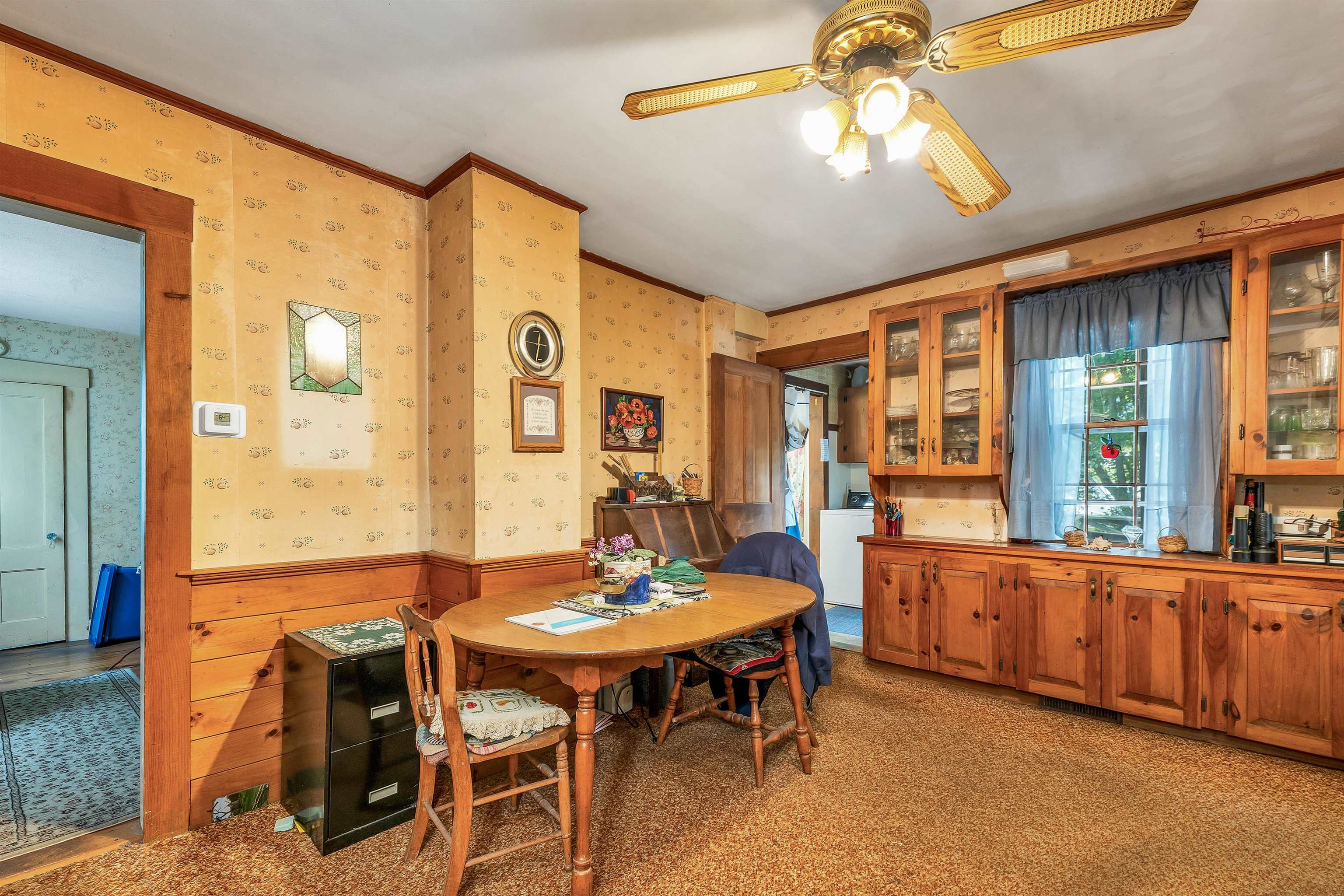 Henniker, New Hampshire 03042, United States, 4 Bedrooms Bedrooms, ,2 BathroomsBathrooms,Residential,Pending,211536