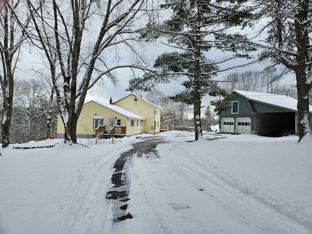 Photo of 825 Second Crown Point Road, Strafford, NH 03884 (MLS # 5075354)