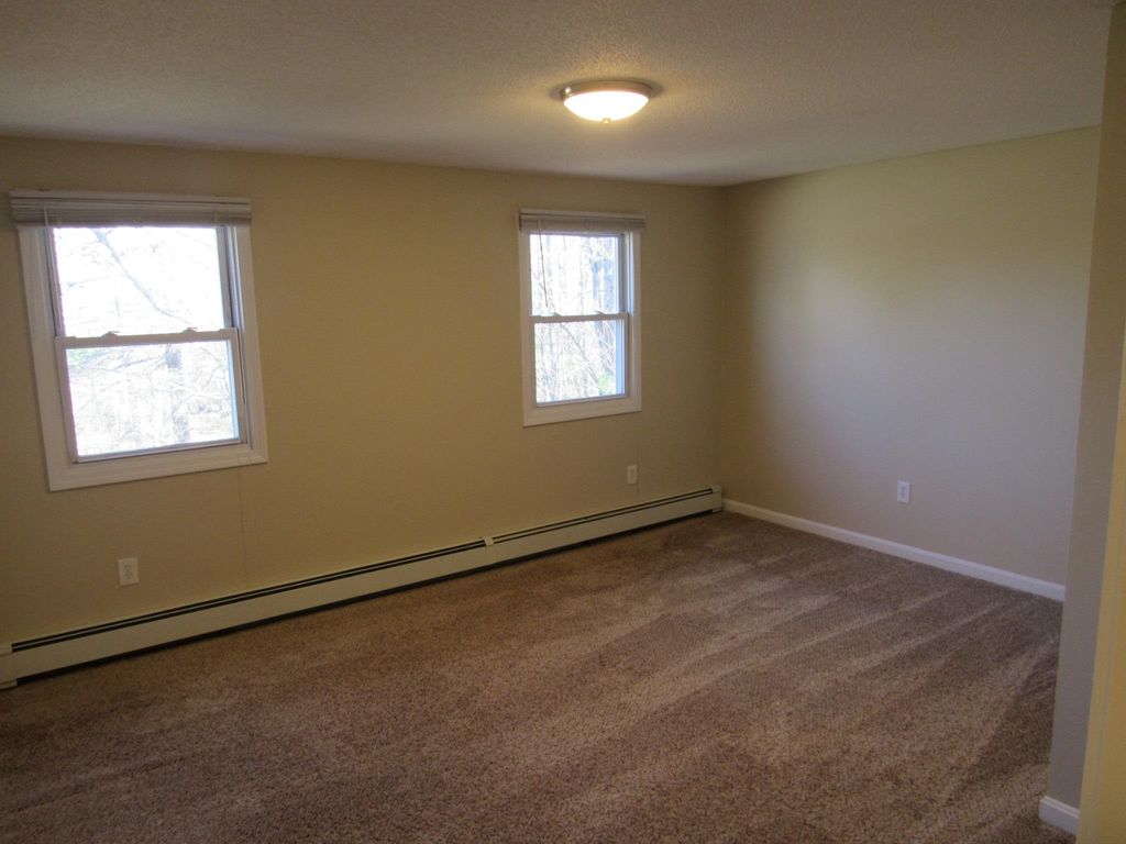 Photo of 375 Whitehall Road, Hooksett, NH 03106 (MLS # 5087181)