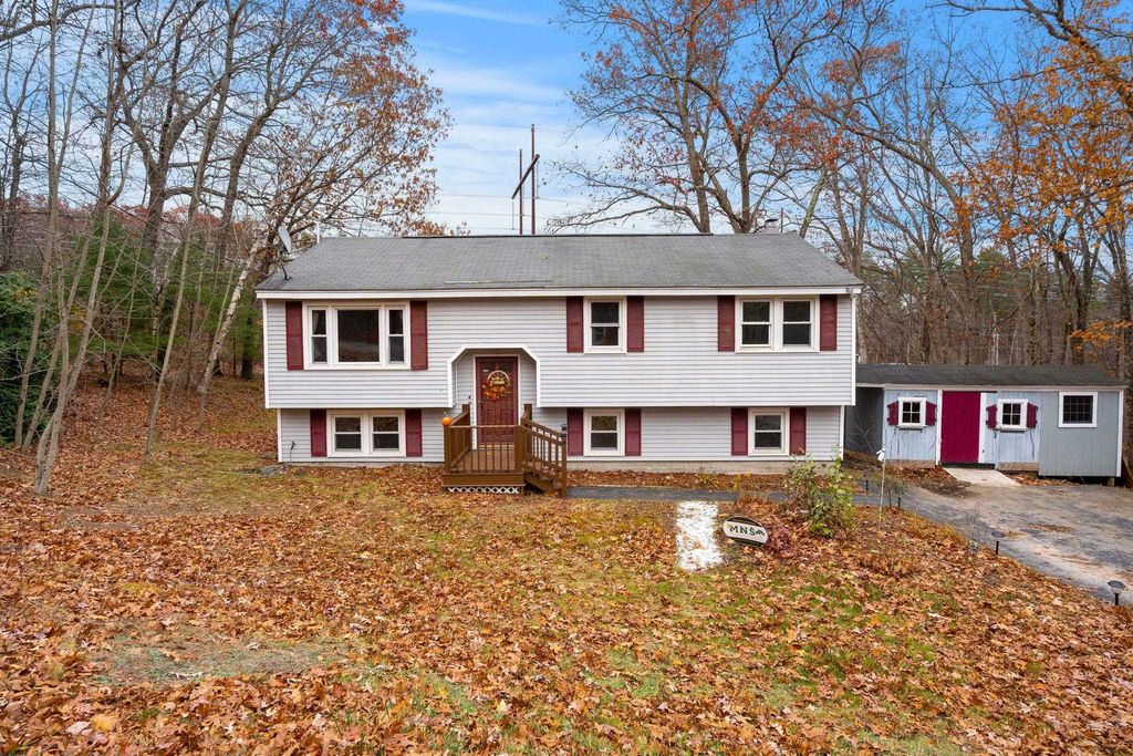 Photo of 4 Viza Avenue, Derry, NH 03038 (MLS # 5069657)