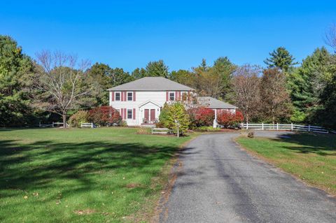 Photo of 334 Broad Street, Hollis, NH 03049 (MLS # 5065410)
