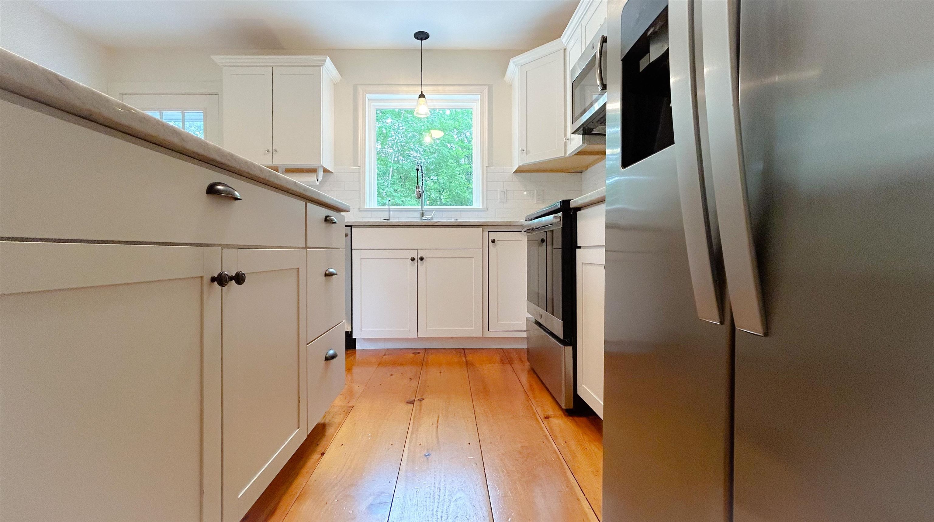 Wilmot, New Hampshire 03287, United States, 3 Bedrooms Bedrooms, ,2 BathroomsBathrooms,Residential,Pending,157477