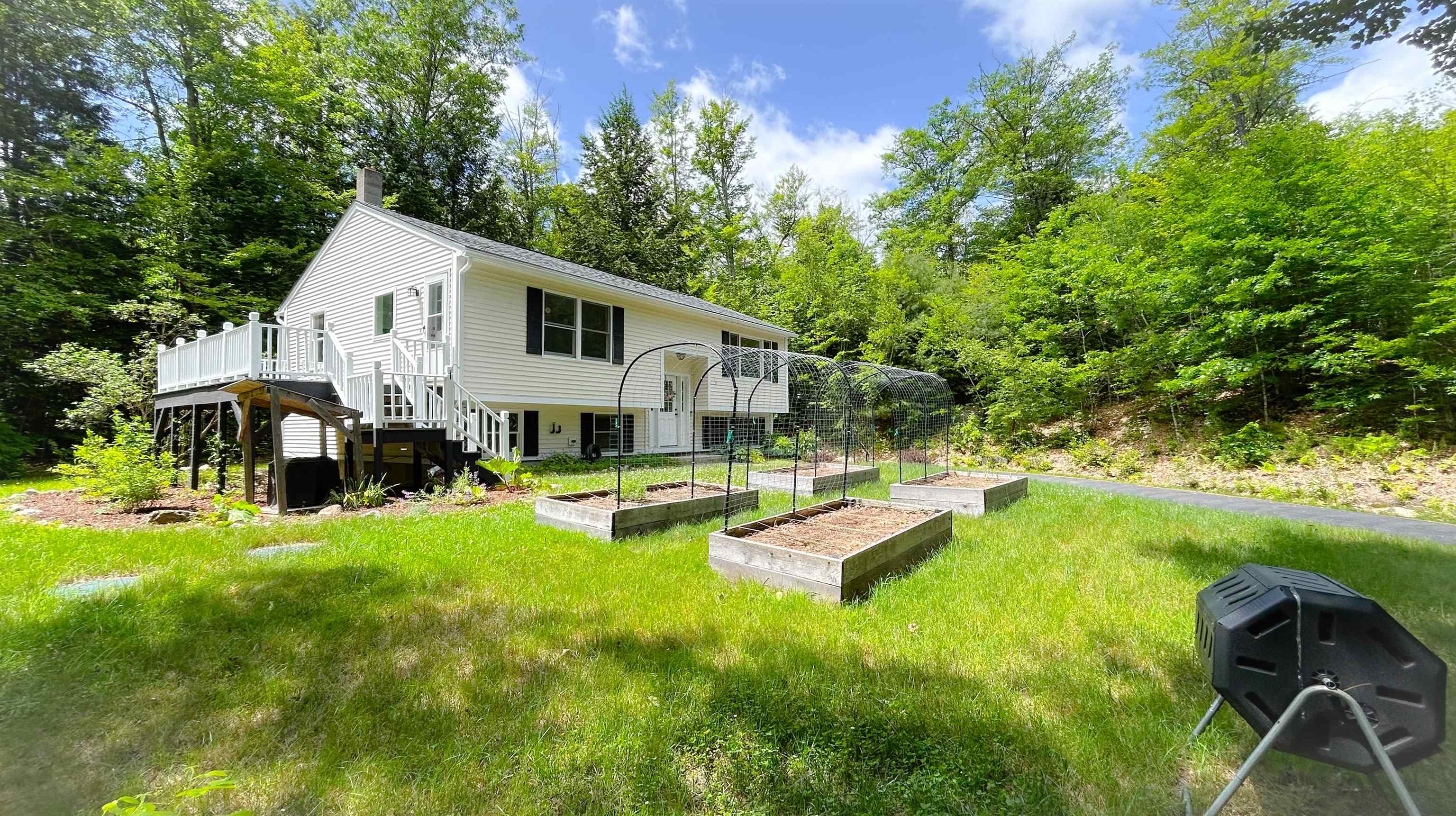 Wilmot, New Hampshire 03287, United States, 3 Bedrooms Bedrooms, ,2 BathroomsBathrooms,Residential,Pending,157477