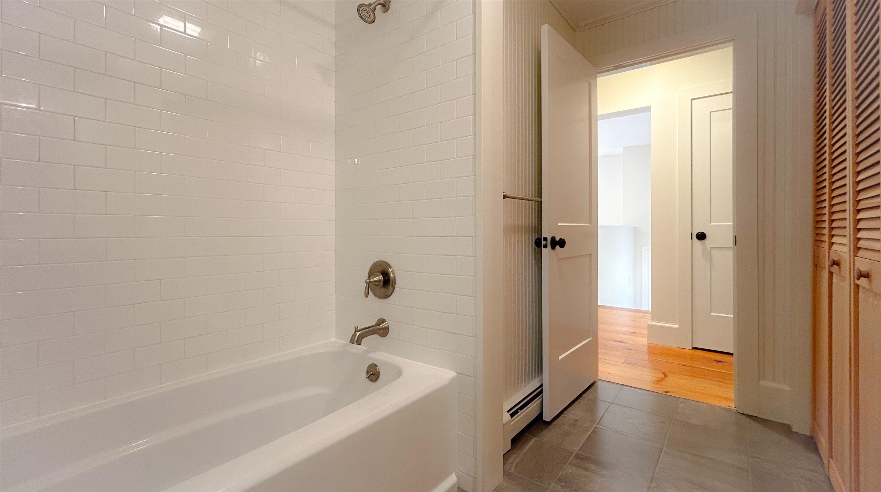 Wilmot, New Hampshire 03287, United States, 3 Bedrooms Bedrooms, ,2 BathroomsBathrooms,Residential,Pending,157477