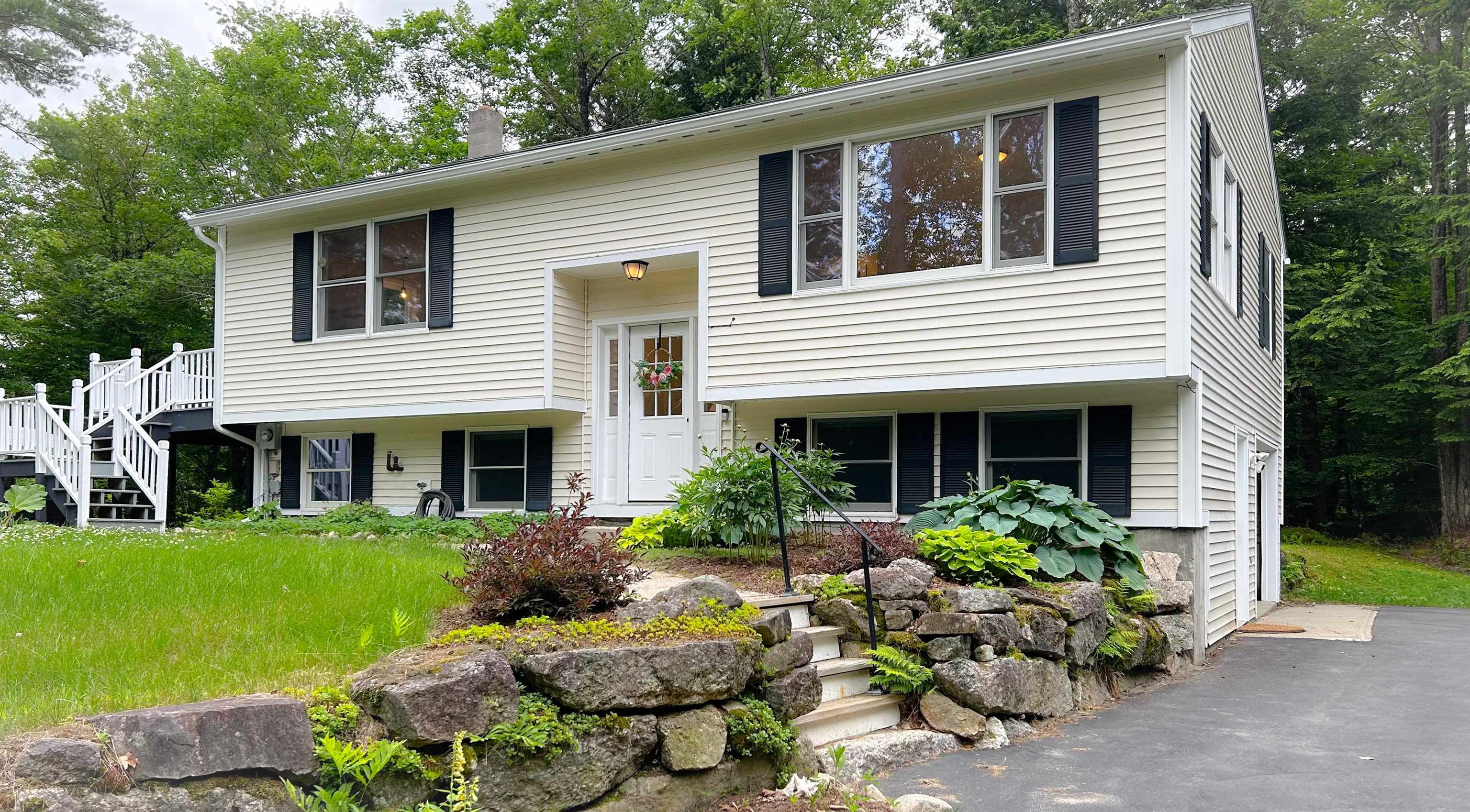 Wilmot, New Hampshire 03287, United States, 3 Bedrooms Bedrooms, ,2 BathroomsBathrooms,Residential,Pending,157477