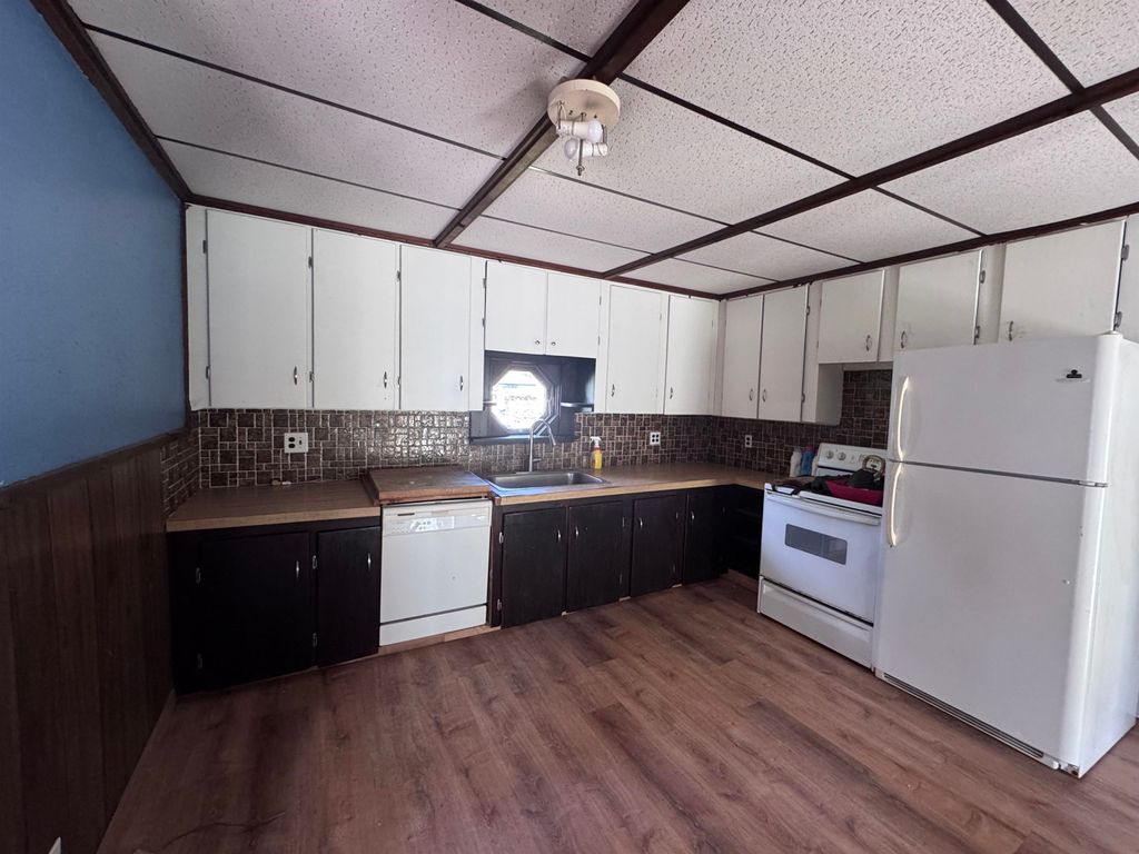 Photo of 16 Norton Street, Derry, NH 03038 (MLS # 5087174)
