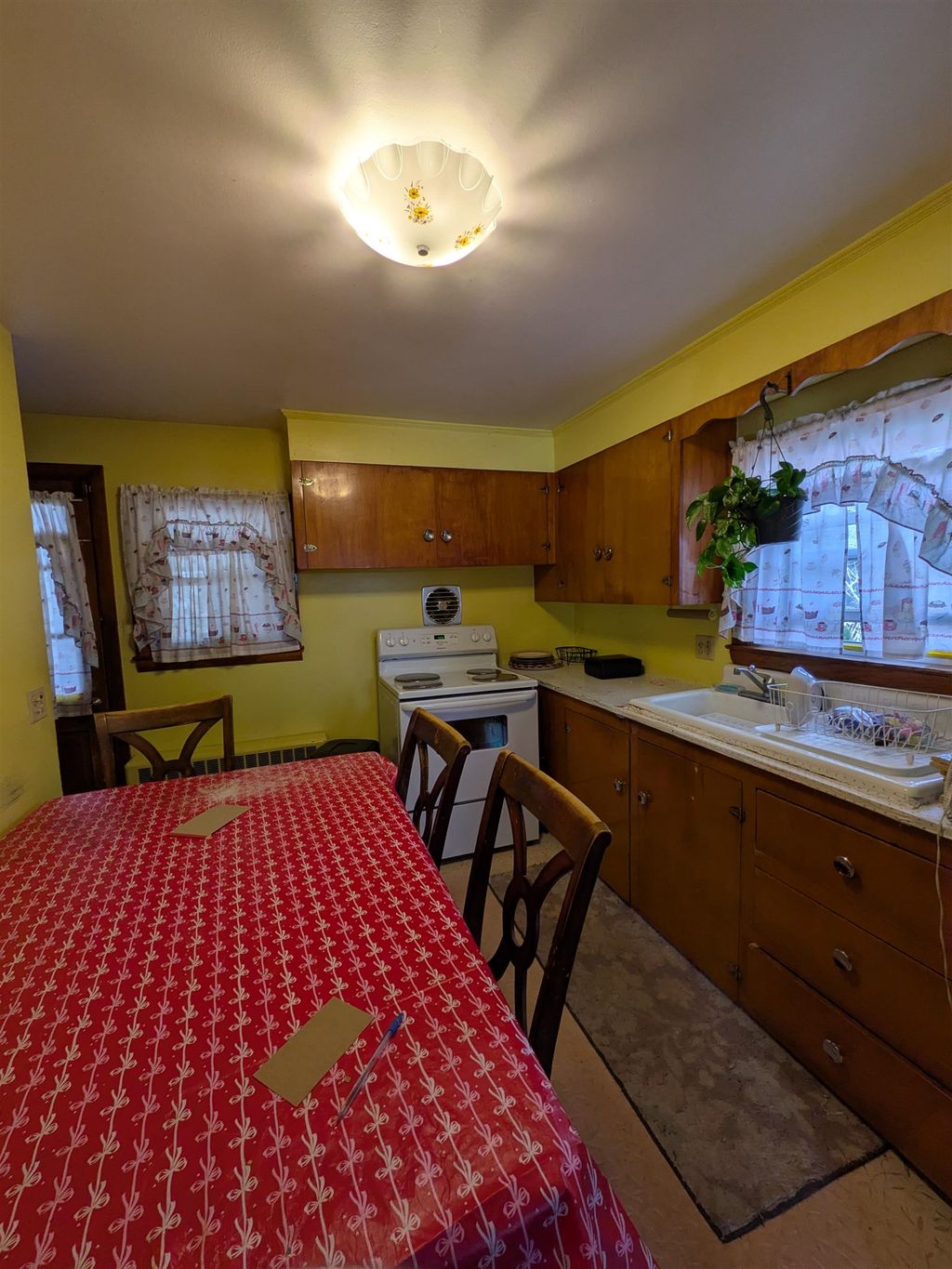 Photo of 185 Cameron Street, Manchester, NH 03103 (MLS # 5080357)