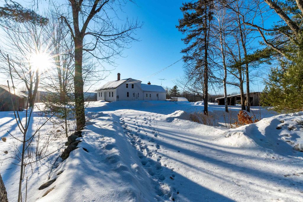 Photo of 45 Effingham Road, Ossipee, NH 03864 (MLS # 5078397)
