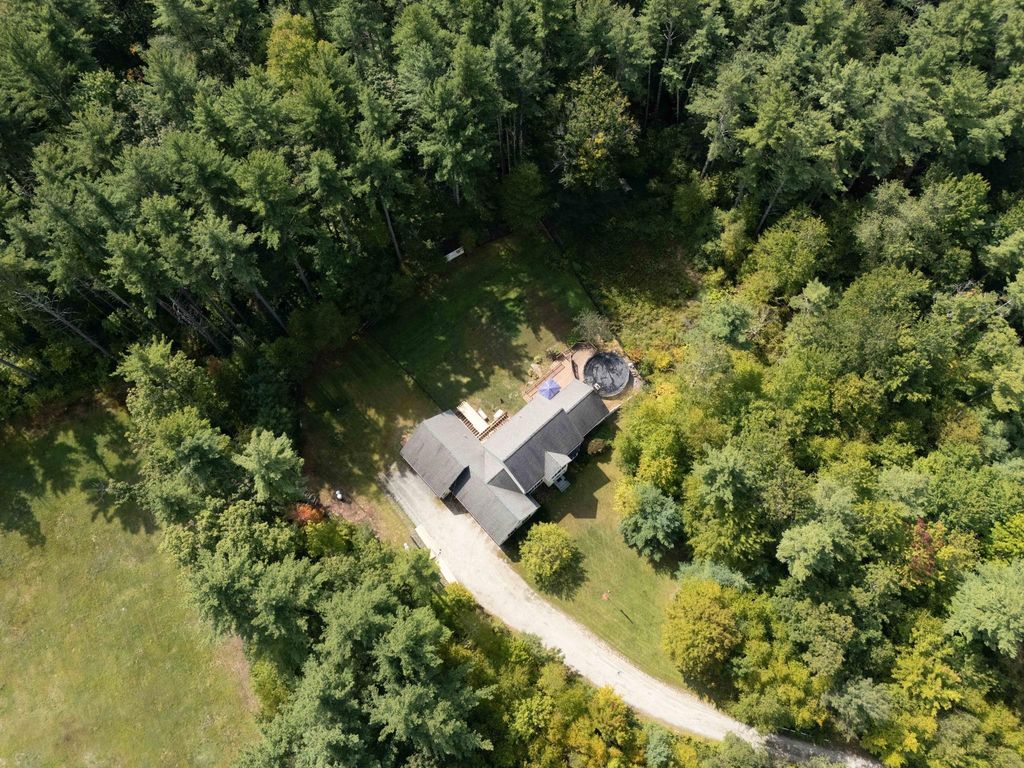 Photo of 5 Carons Way, Brookline, NH 03033 (MLS # 5062849)
