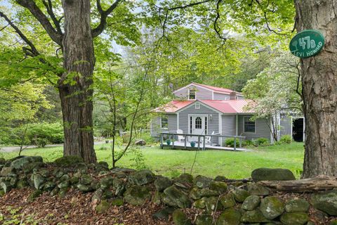 47 Levi Howard Road Marlboro VT 05301