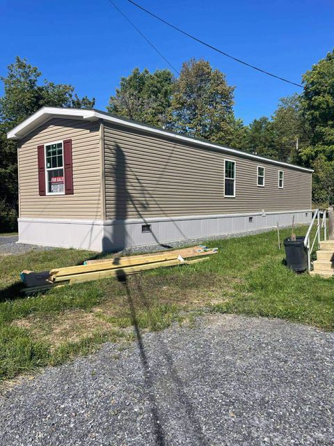 143 Oak Street St. Johnsbury VT 05819