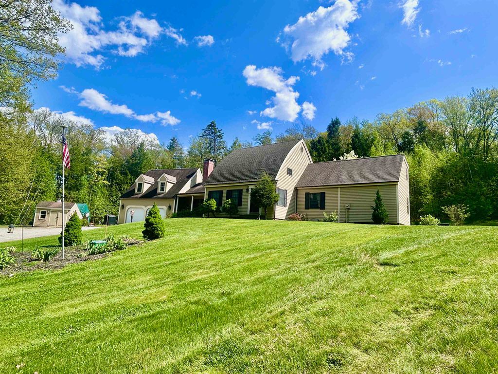 Photo of 1481 Bennington Road, Francestown, NH 03043 (MLS # 5078963)