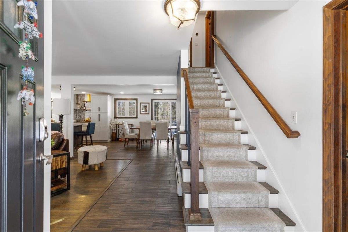 11 Farview Hill Road