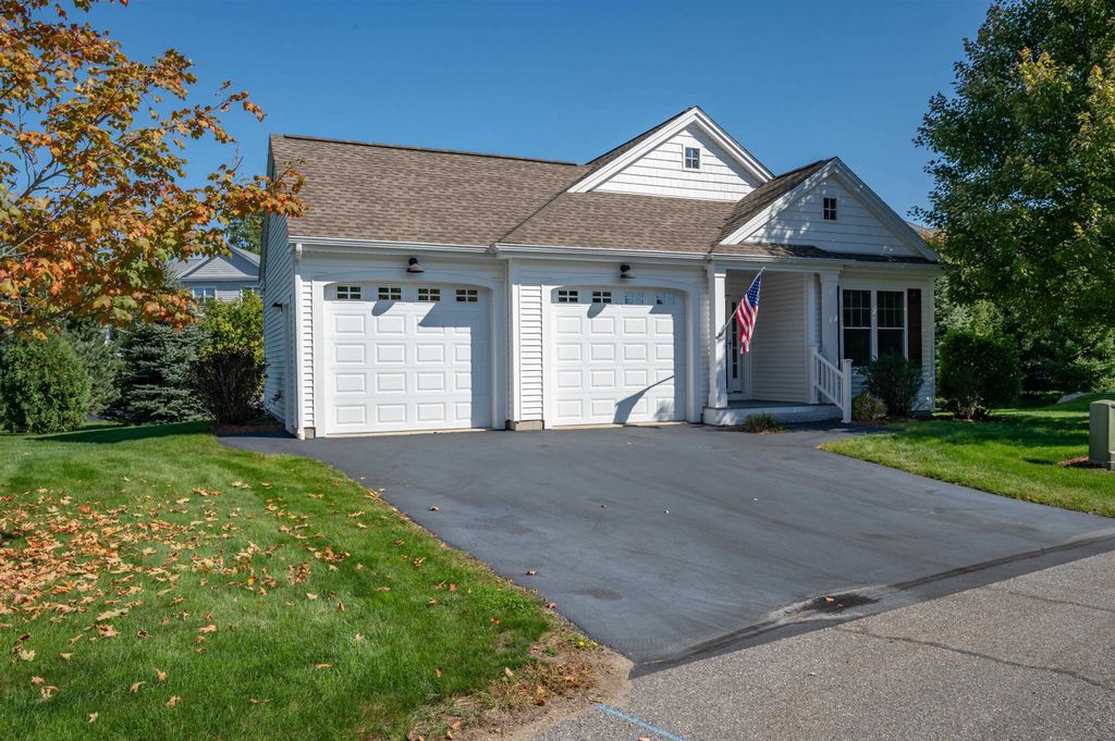 Photo of 9 Elystan Circle, Nashua, NH 03064 (MLS # 5064873)