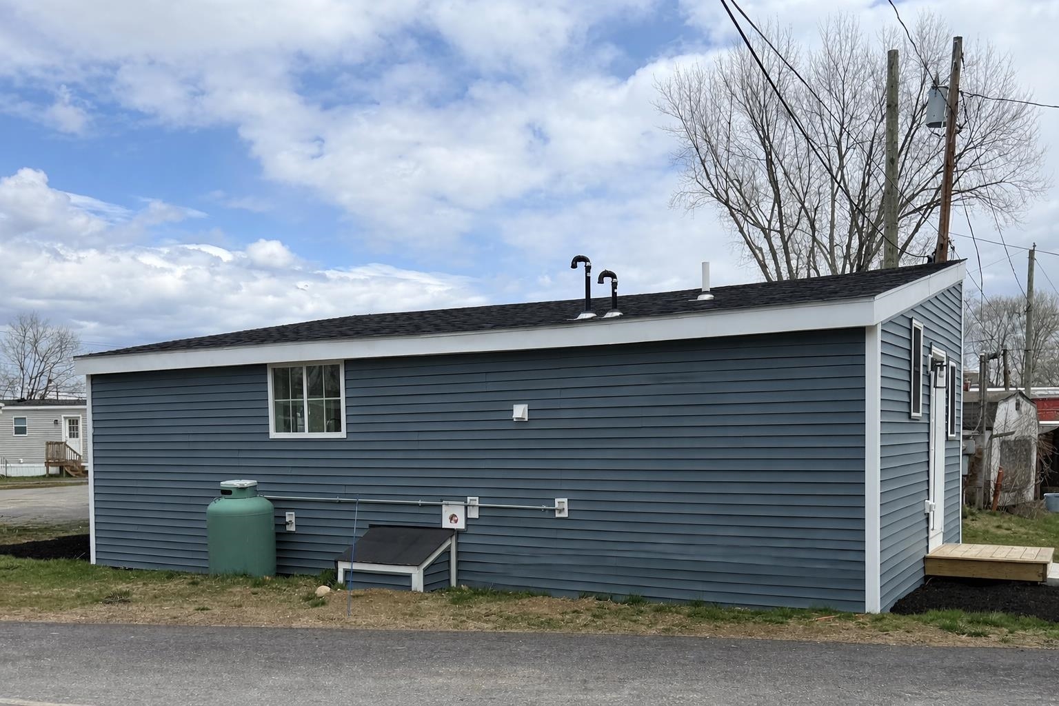 1338 Woodbury Avenue 13