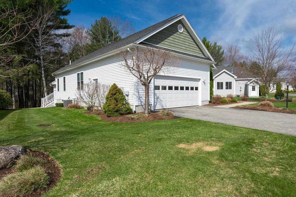 Photo of 16 Nevins Drive, Londonderry, NH 03053 (MLS # 5087809)