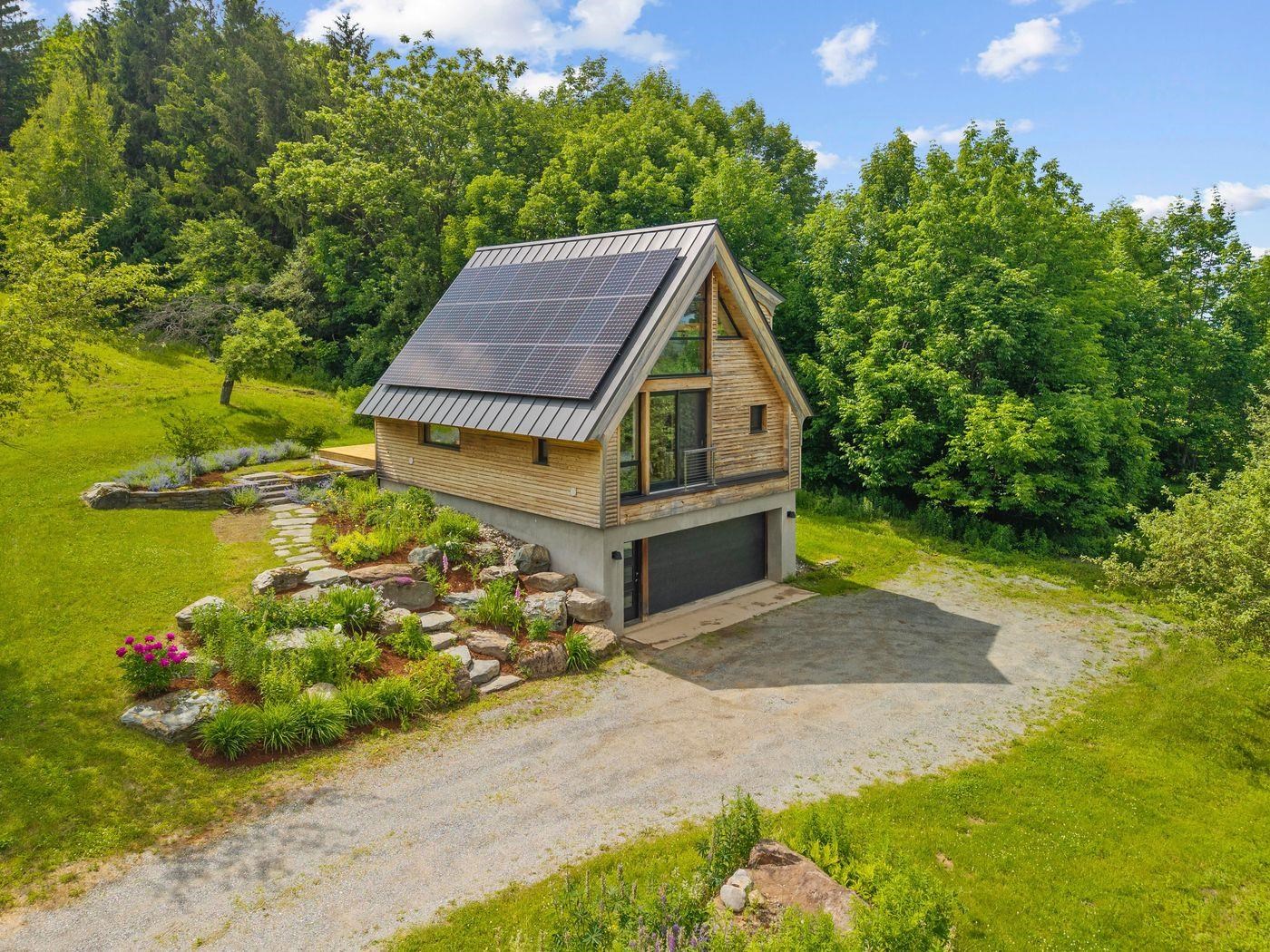 2864 Stowe Hollow Road