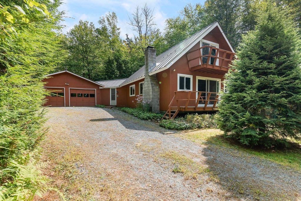 Photo of 139 Camp Sunapee Road, New London, NH 03257 (MLS # 5060744)