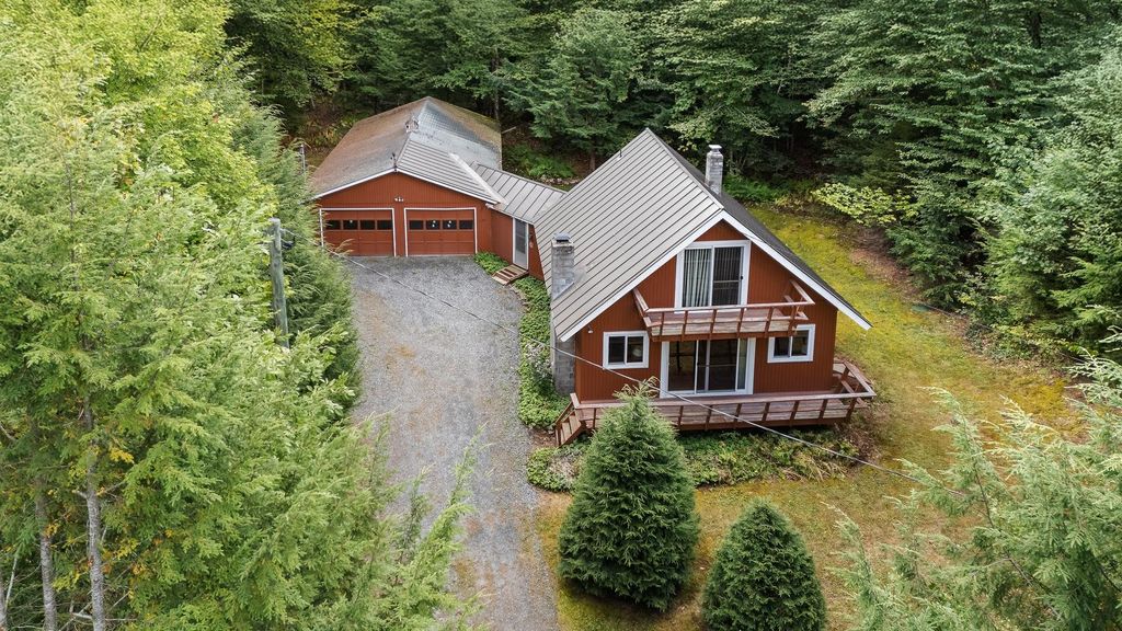 Photo of 139 Camp Sunapee Road, New London, NH 03257 (MLS # 5060744)