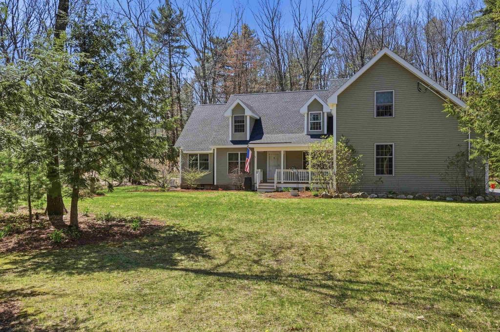 Photo of 5 Sarah's Way, Newton, NH 03858 (MLS # 5086015)
