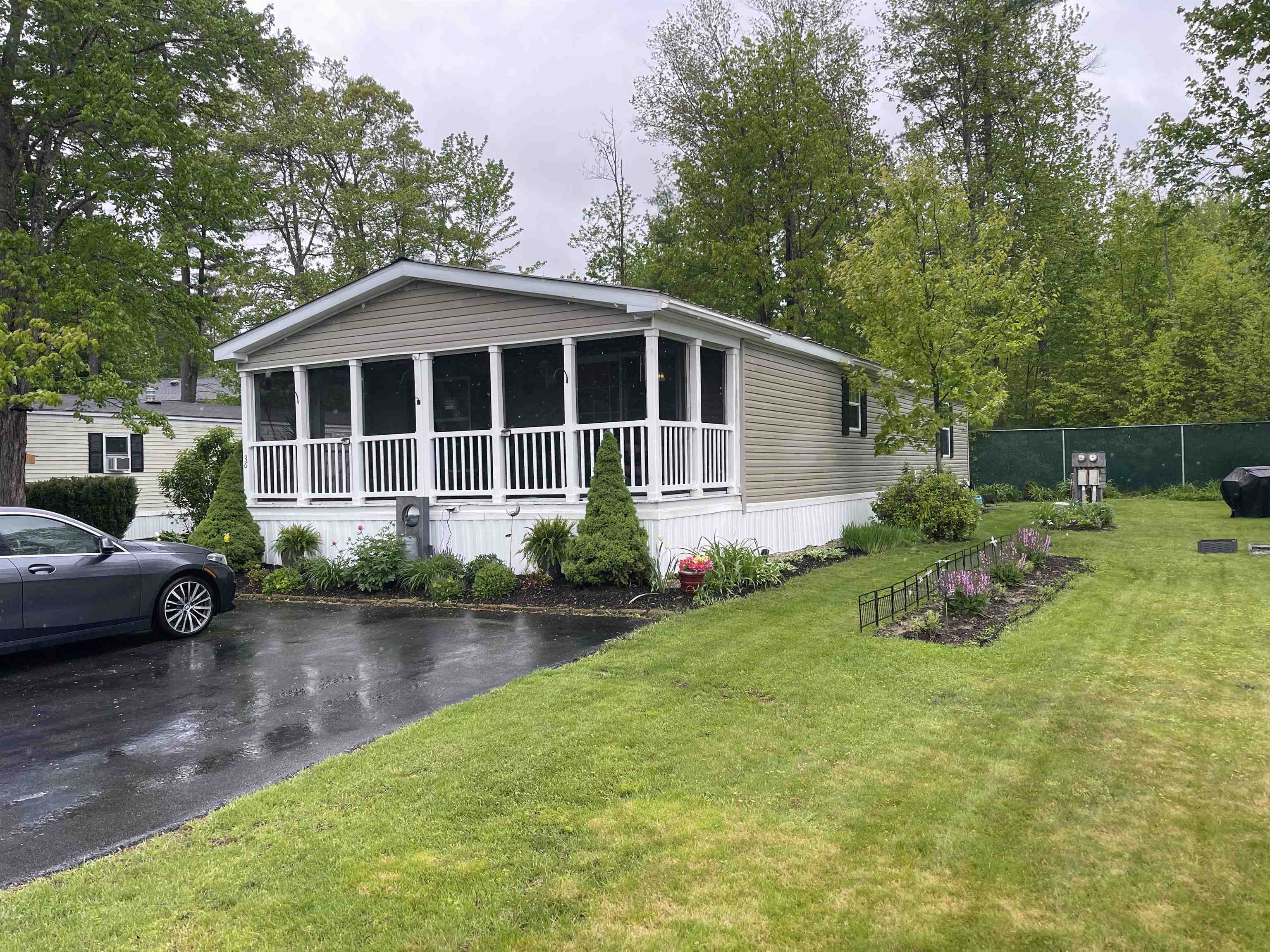 36 N Emperor Drive