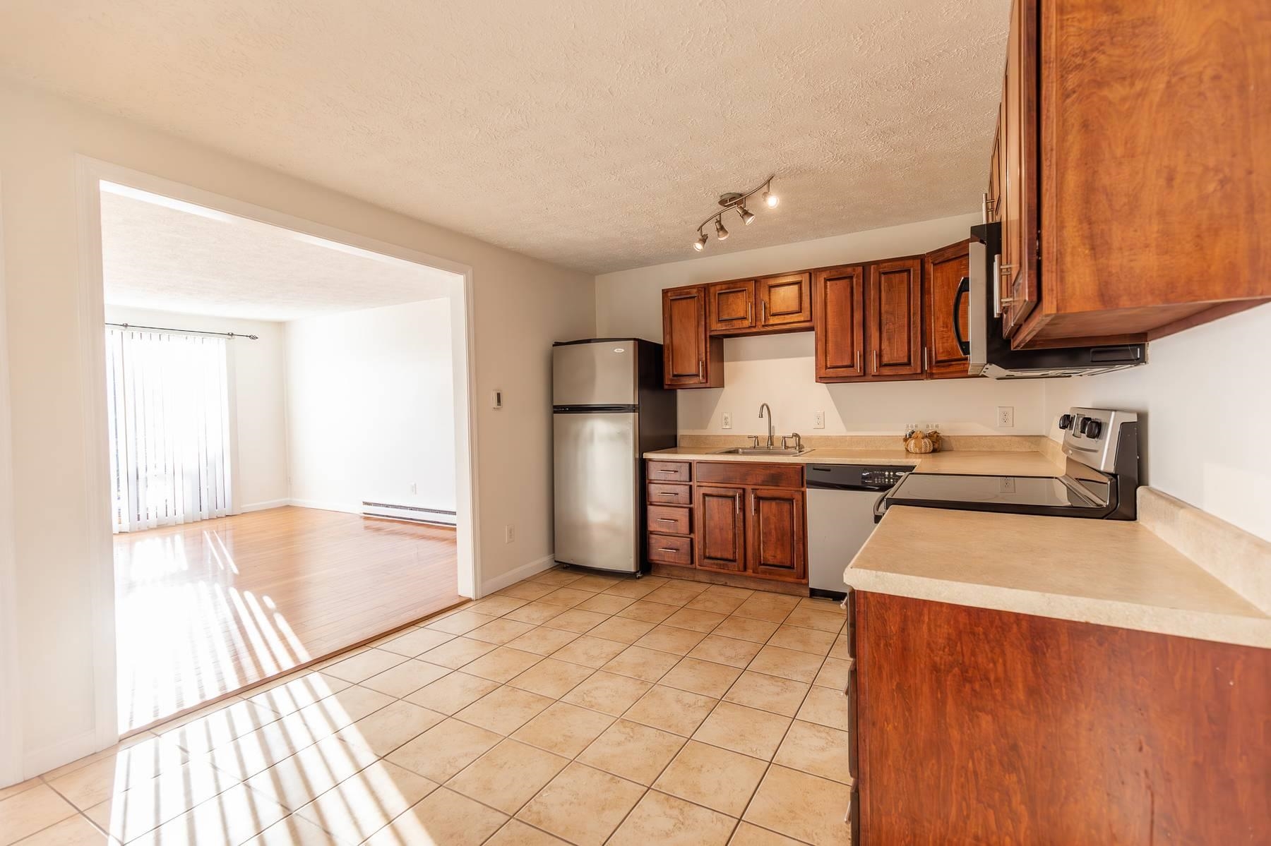 39 Old Hackett Hill Road 3F