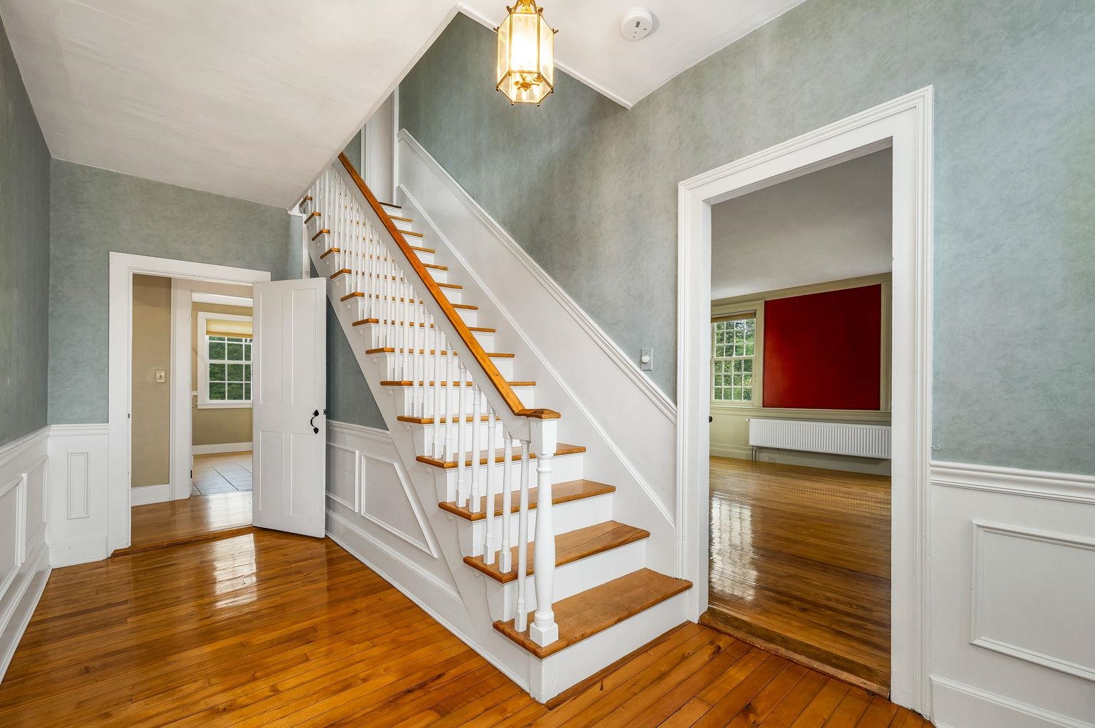 Dunbarton, New Hampshire 03046, United States, 4 Bedrooms Bedrooms, ,3 BathroomsBathrooms,Residential,Pending,204104