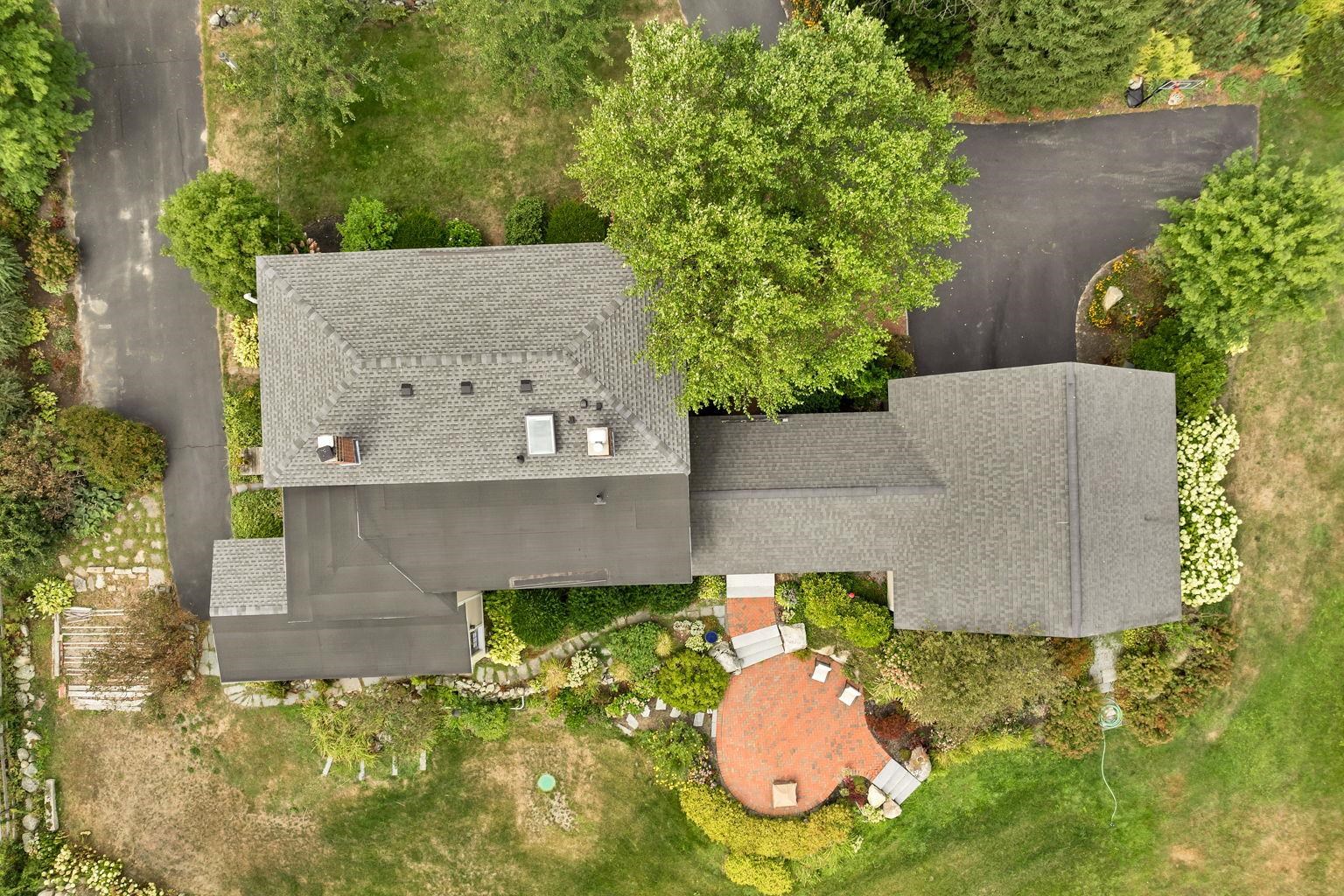 Dunbarton, New Hampshire 03046, United States, 4 Bedrooms Bedrooms, ,3 BathroomsBathrooms,Residential,Pending,204104