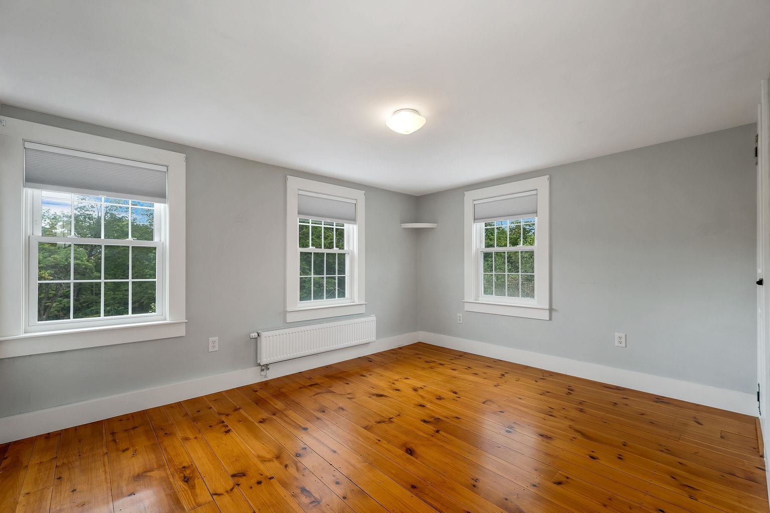 Dunbarton, New Hampshire 03046, United States, 4 Bedrooms Bedrooms, ,3 BathroomsBathrooms,Residential,Pending,204104