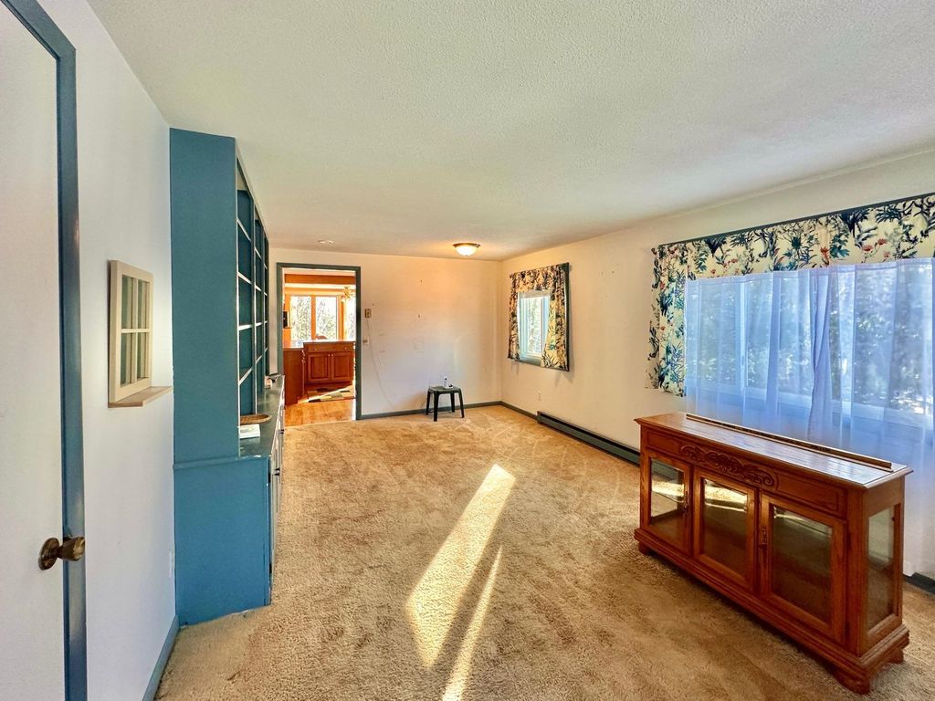 Photo of 21 Piscataqua Road, Concord, NH 03301 (MLS # 5072665)