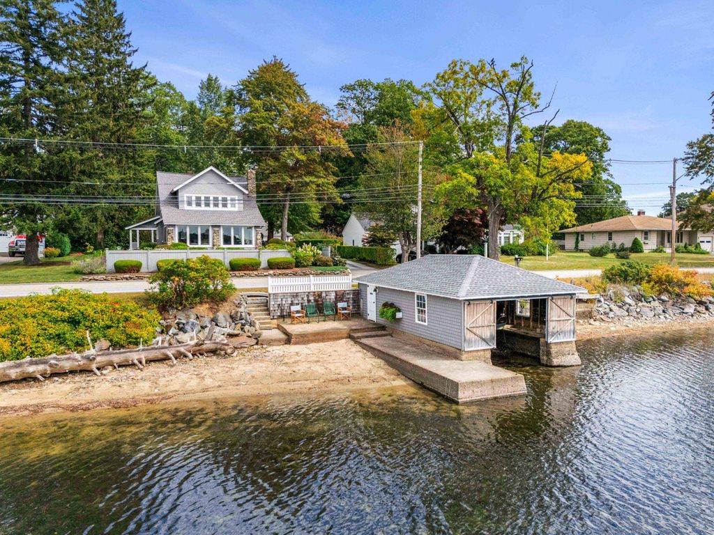 Photo of 174 N Policy Street, Salem, NH 03079 (MLS # 5062765)